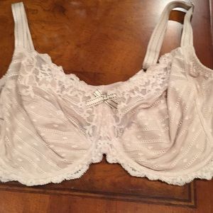 Rive Gauche Full coverage lace bra from Nordstrom.